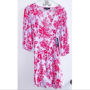 NWT Lulu’s Small Print Wrap Dress Pink